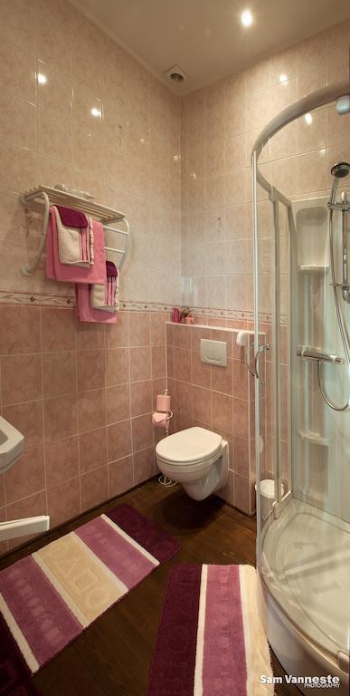 B&B De Vijf Zuilen Brugge Rom bilde